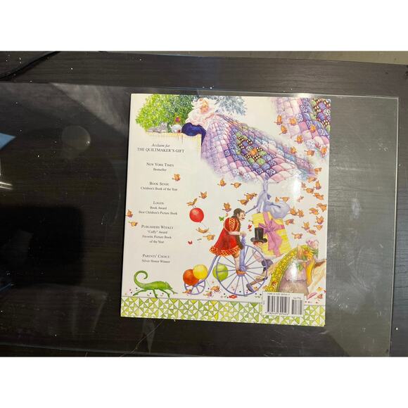 The Quilt Makers Gift Hard Cover Book Jeff Brunbeau Gail De Marcken - Picture 6 of 6